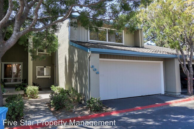 Building Photo - 4 br, 2.5 bath House - 604 Aquarius Ln