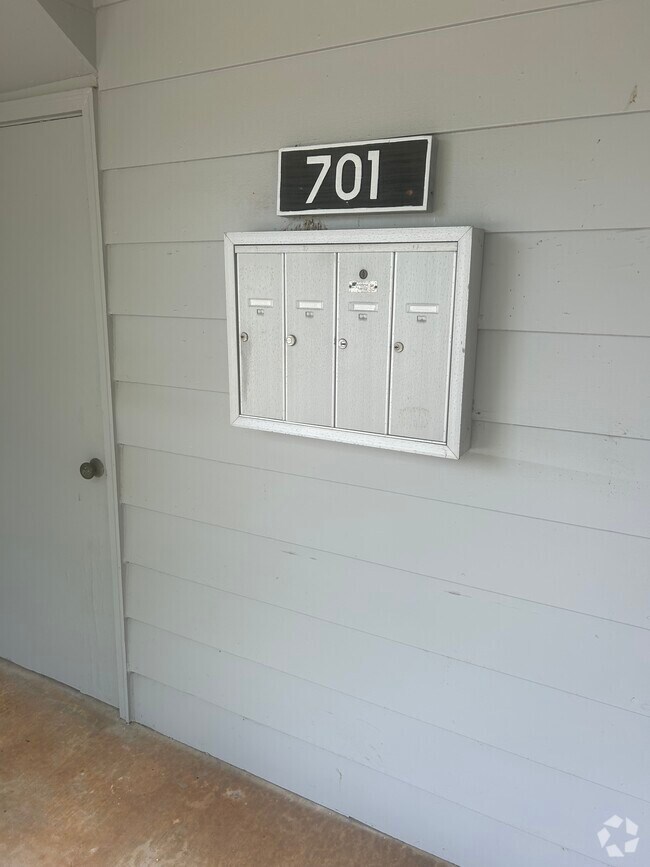 Oberlin Village Apartments for Rent with Utilities Included Raleigh