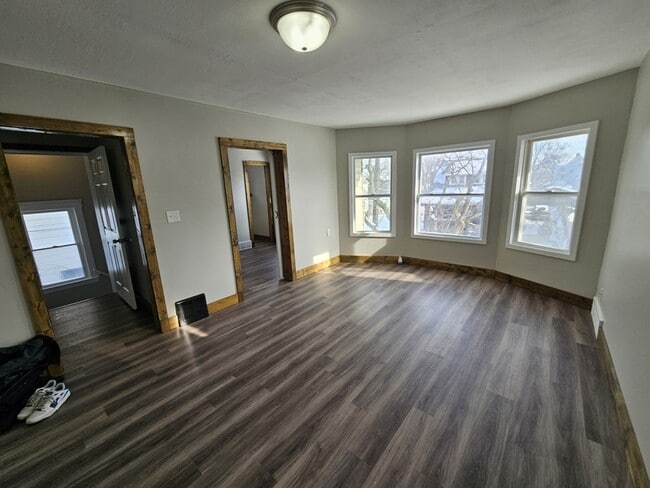 Foto del edificio - 3242 W 92nd St