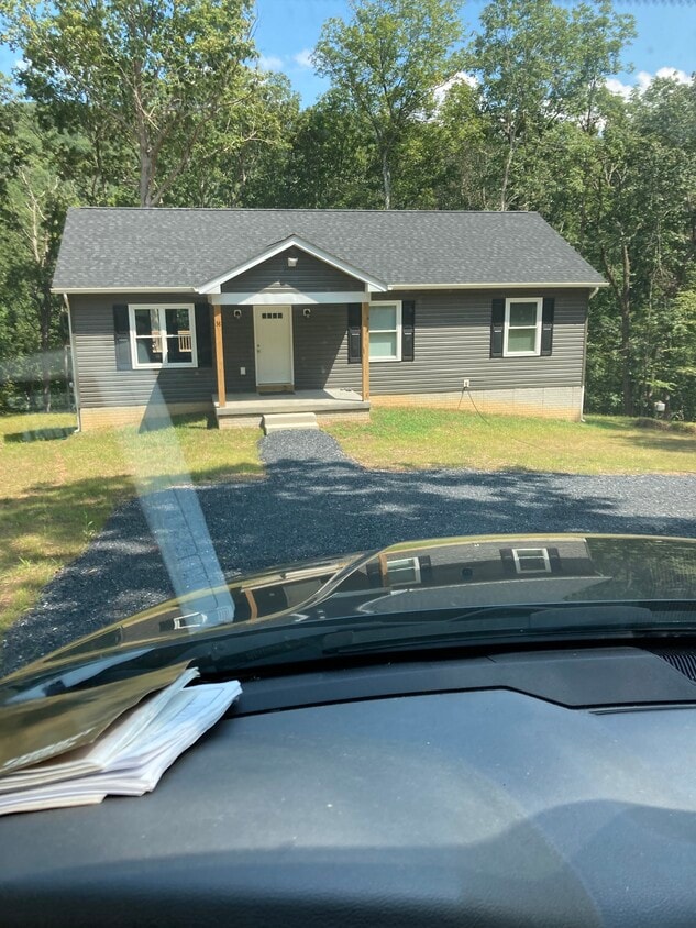 57 Mason Dixon Rd, Strasburg, VA 22657 House Rental in Strasburg, VA