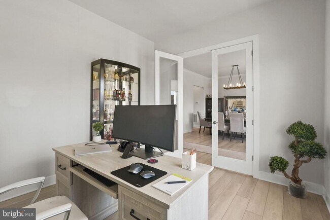 Foto del edificio - 15648 Dark Star Ln