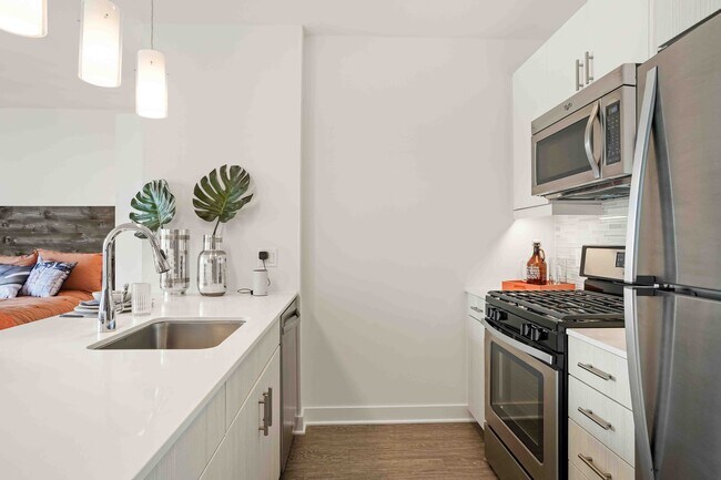 Photo - 11 E 9th St Apartment