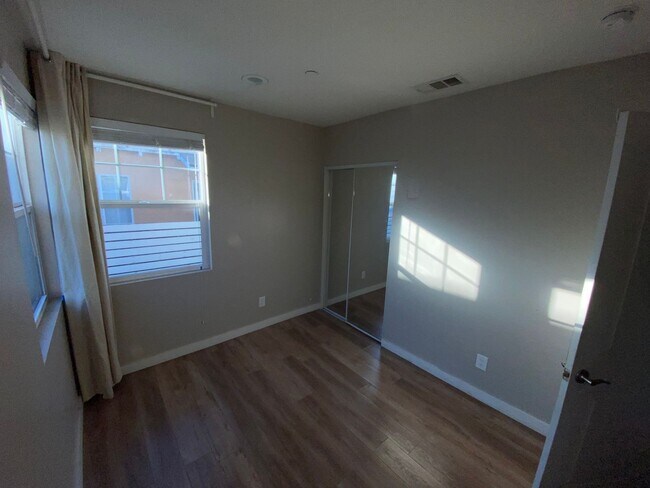 Foto del edificio - 5708 Colfax Ave