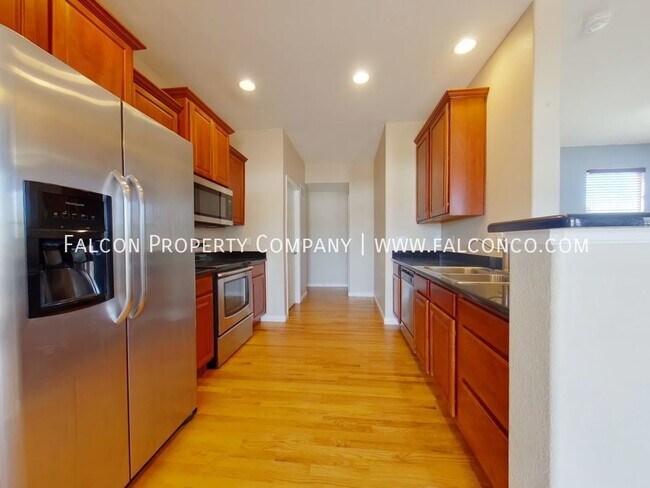 Building Photo - Beautiful Home in Falcon North! - Availabl...