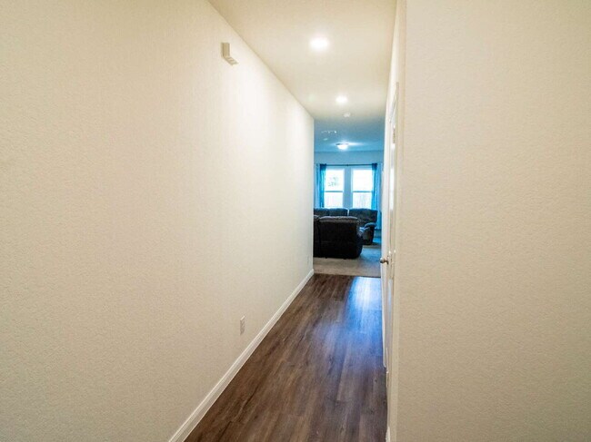 Building Photo - 13514 Flower Pond