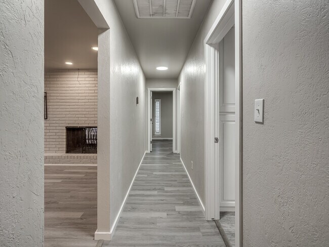 Foto del edificio - 12136 Thorn Ridge Rd