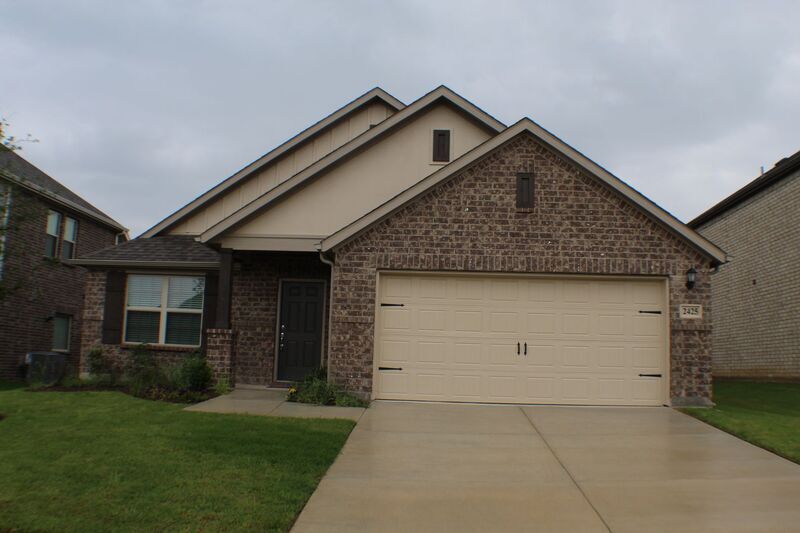 Primary Photo - 2425 Jeans Mill Dr