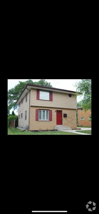 Building Photo - 3744 S 87th St