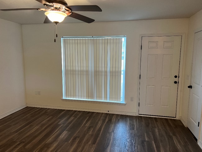Building Photo - 10468 River Birch Dr