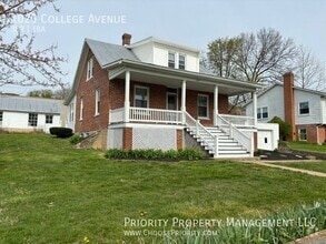 Building Photo - 1025 College Ave