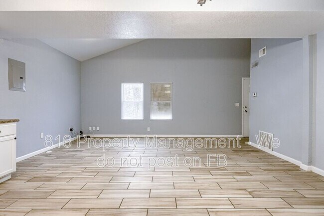 Foto del edificio - 6901 Jackson Ave