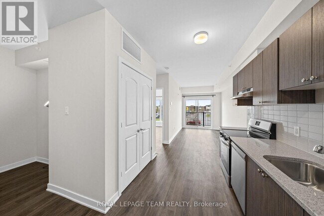 Photo du bâtiment - 3600 Brian Coburn Blvd.
