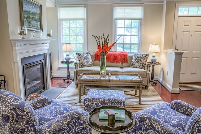 Mucha luz - 1114 Hyde Ln