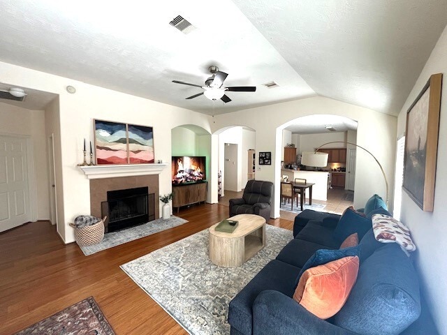 Building Photo - 14423 Dakota Bend Dr