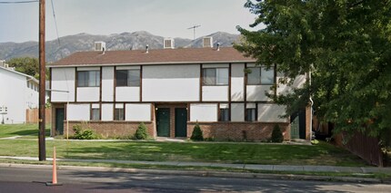 Building Photo - 460 E Elm St