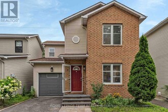Building Photo - 583 Tweedsmuir Ave