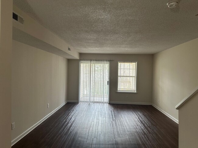 Foto del edificio - 221 Schultz St