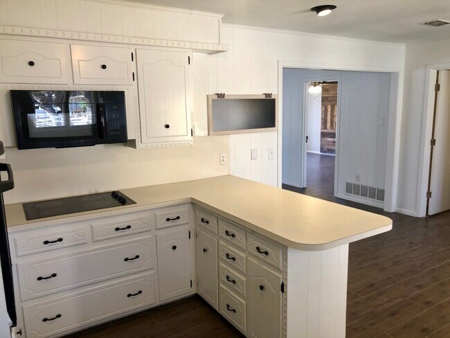 Foto del edificio - 6806 Norfolk Ave