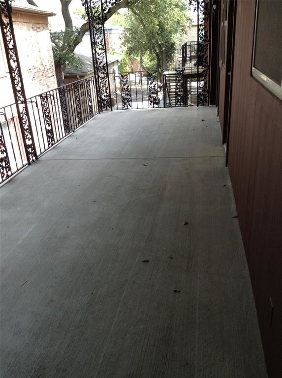 Foto del edificio - 5208 Arboles Dr