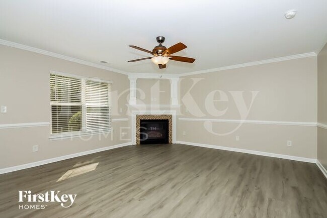 Foto del edificio - 8322 Rolling Meadows Ln