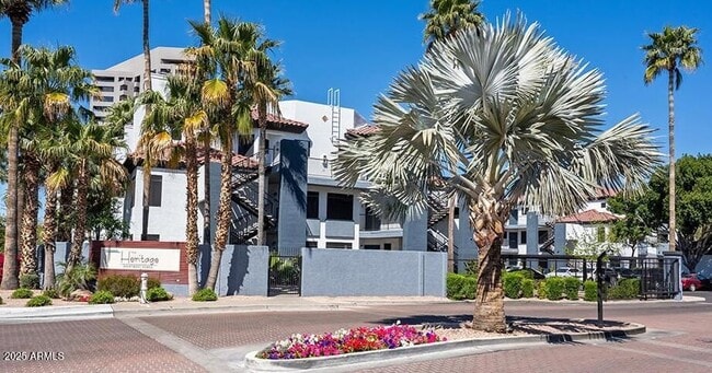 Photo - 1100 E Osborn Rd Apartment