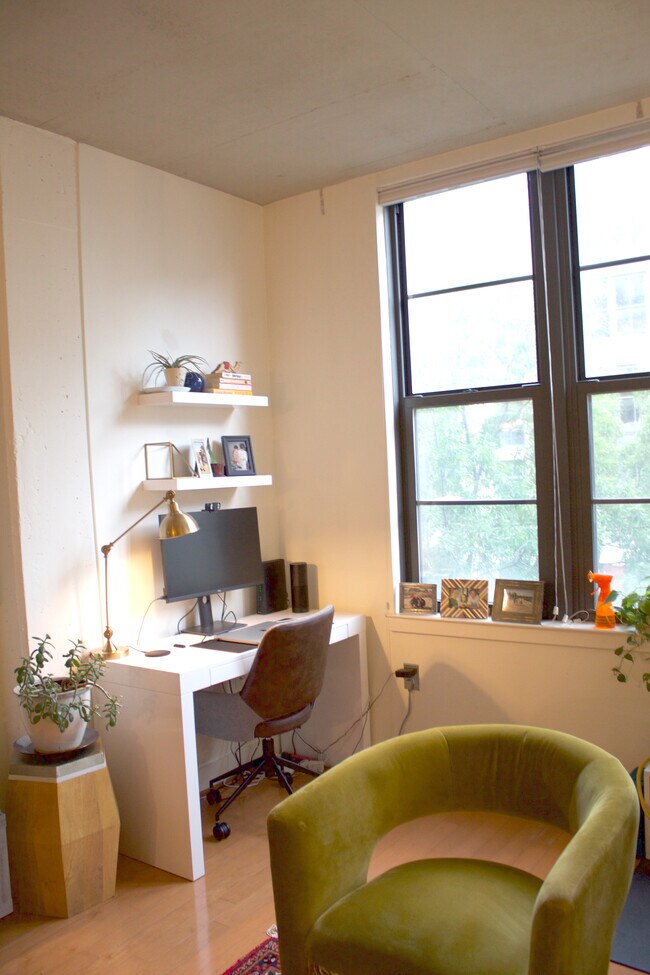 Foto del edificio - 2125 14th St NW