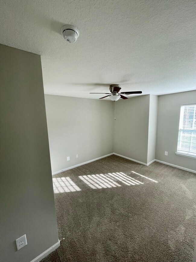 Building Photo - St. Andrews Apartments