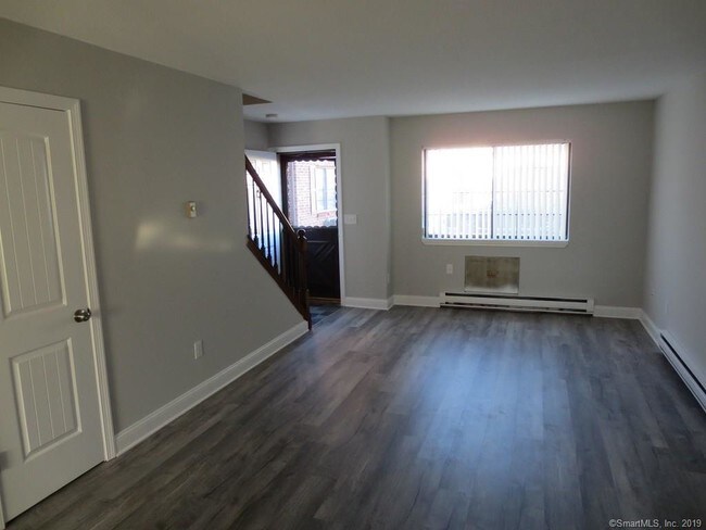 Building Photo - 541 Pierpont Rd