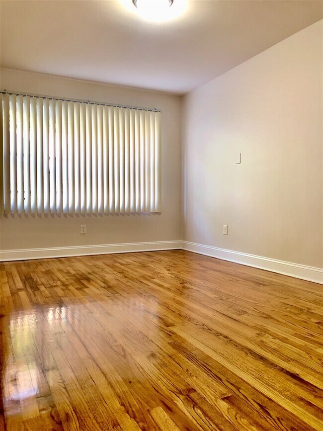 Building Photo - 456 Liberty Ave