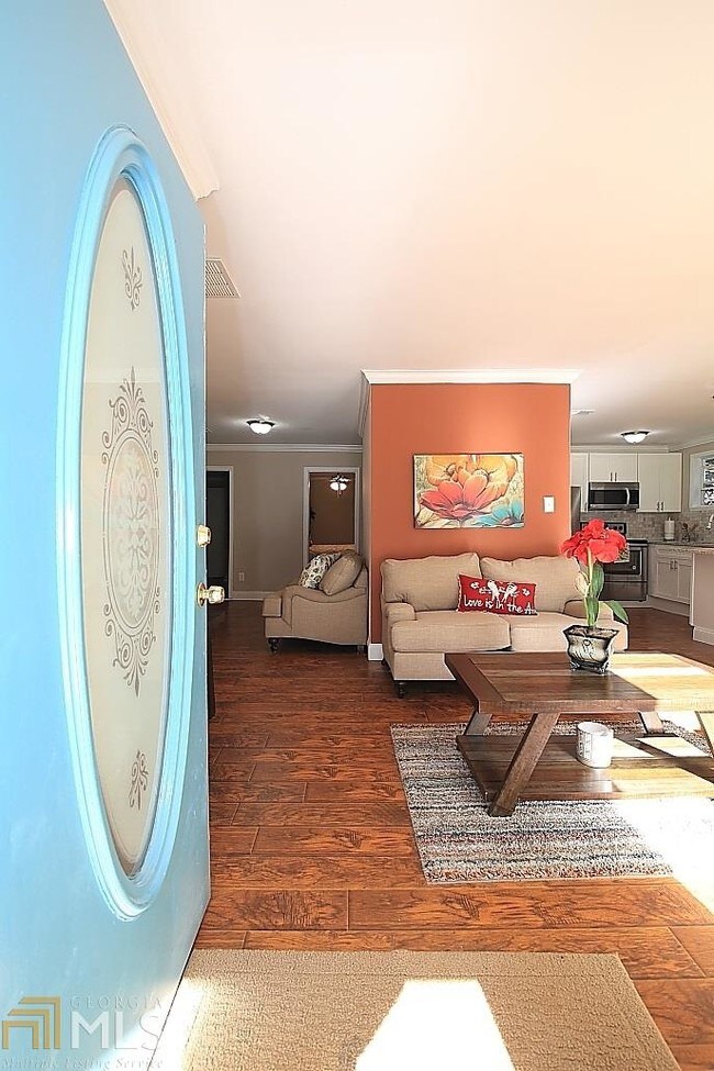 Foto del edificio - 1239 Elizabeth Ave SW