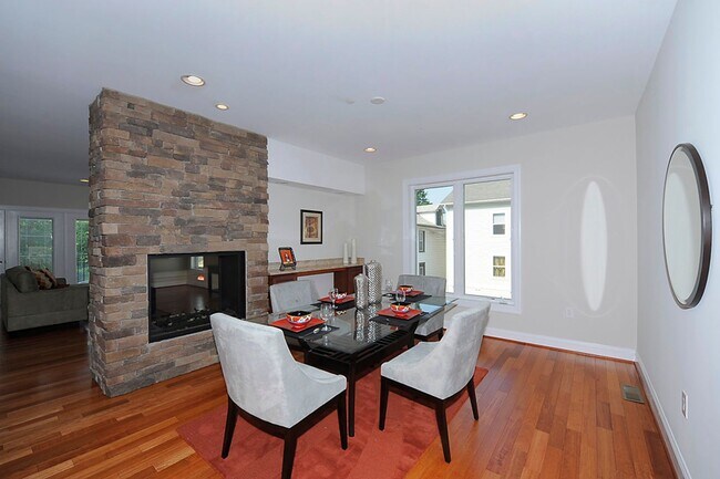 Foto del edificio - 1211 Evarts St NE