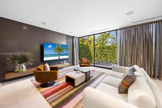 Building Photo - 4585 Nautilus Dr