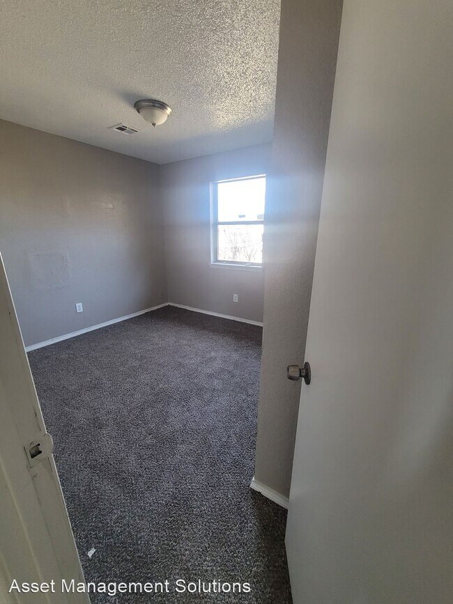 Foto del edificio - 4 br, 1.5 bath House - 336 NW 118th St