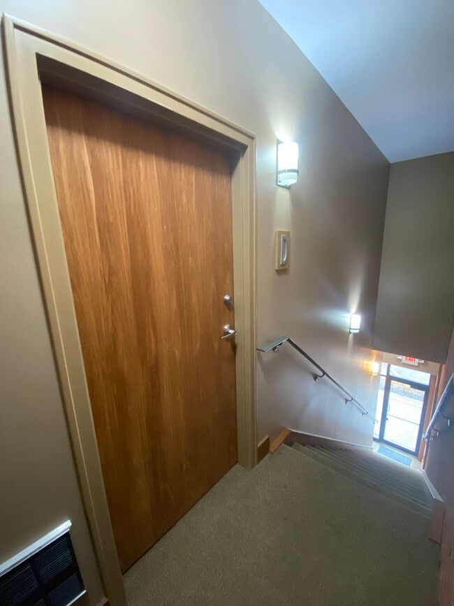 Foto del edificio - One Bedroom Apartment