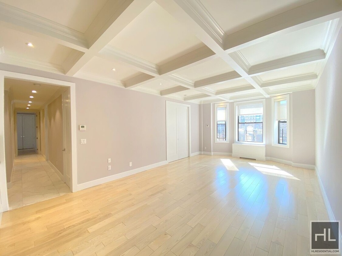 Foto principal - 252 W 76th St