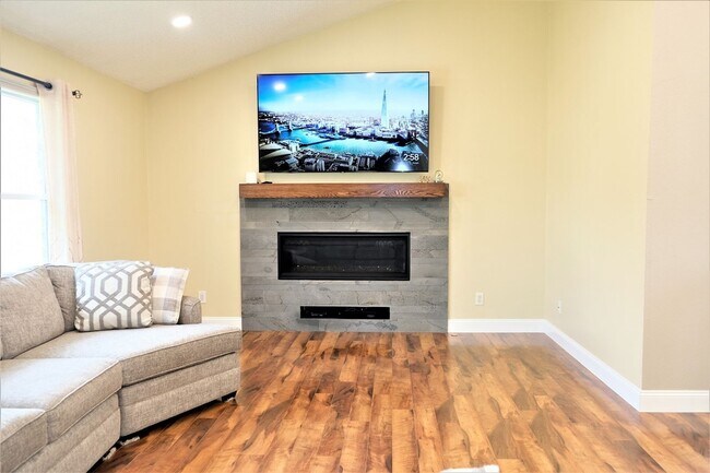 Foto del edificio - 13355 Fawn Ct