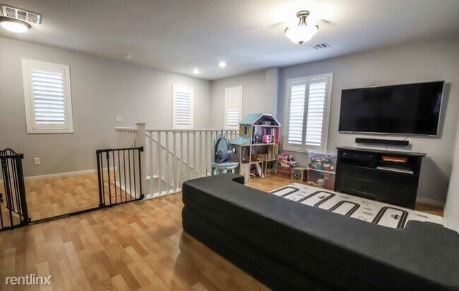 Foto del edificio - 3 br, 2.5 bath House - 7127 Kiowa Peak Avenue