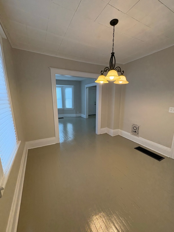 Foto del edificio - 146 Roycroft Dr