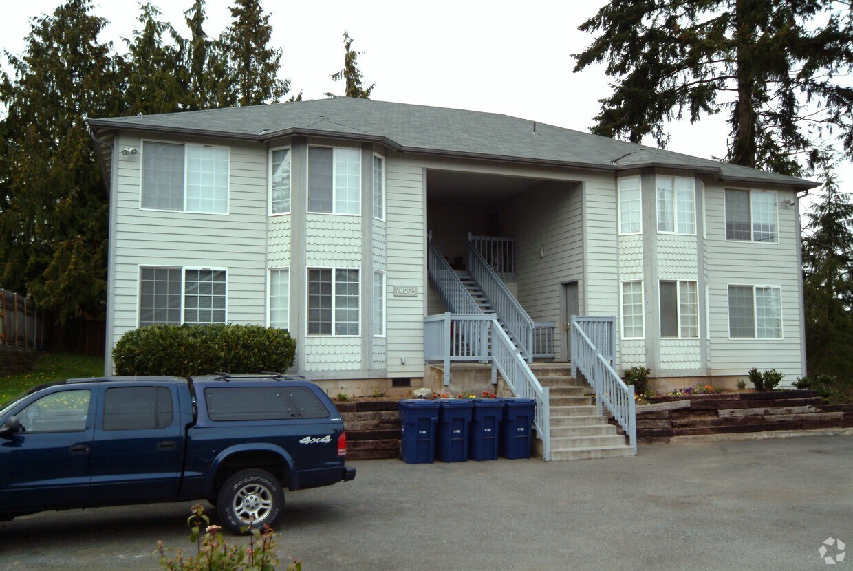 Foto del edificio - 14205 Admiralty Way