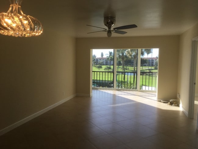 LIVING ROOM - 13 High Point Cir N