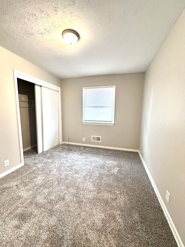 Foto del edificio - ? Beautifully Updated Home in Hummingbird Hill ?