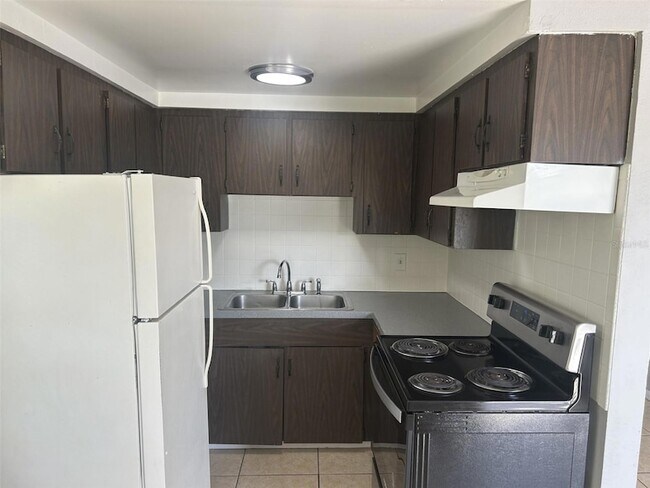 Foto del edificio - 4249 76th Ave N