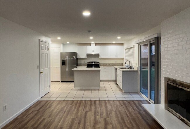 Building Photo - Charming, Fully Updated Home in Beaverton’s Greenway Neighborhood