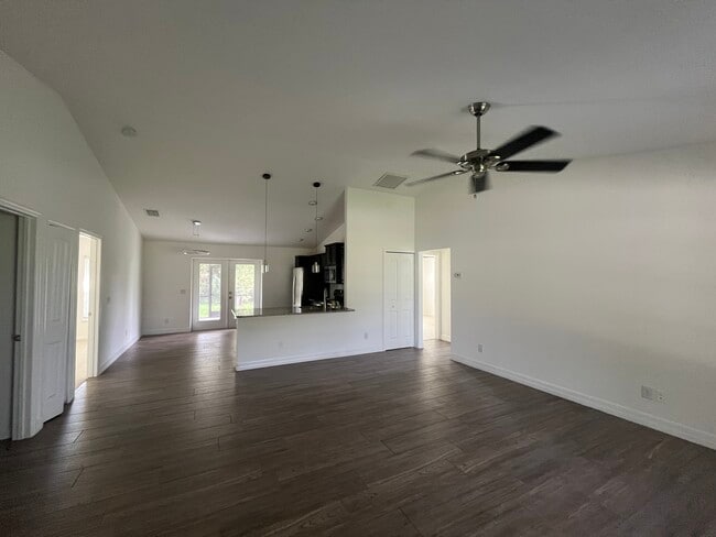 Building Photo - 1370 McCrory St