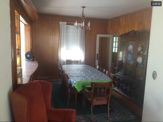 Comedor - 15 Mansion Ave