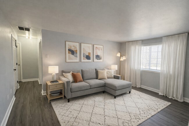 Living Room - Avondale Park