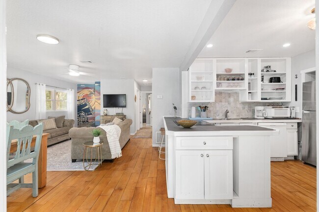 Foto del edificio - 4311 SW 44th St