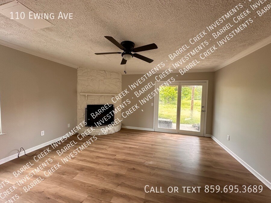 Primary Photo - 2-Bed 1.5-Bath - Townhome