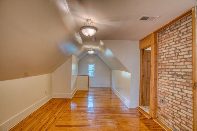 Building Photo - 117 Concord Pl