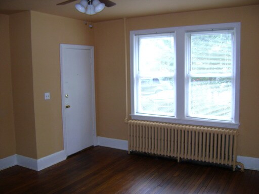 Building Photo - 1656 Trinidad Ave NE